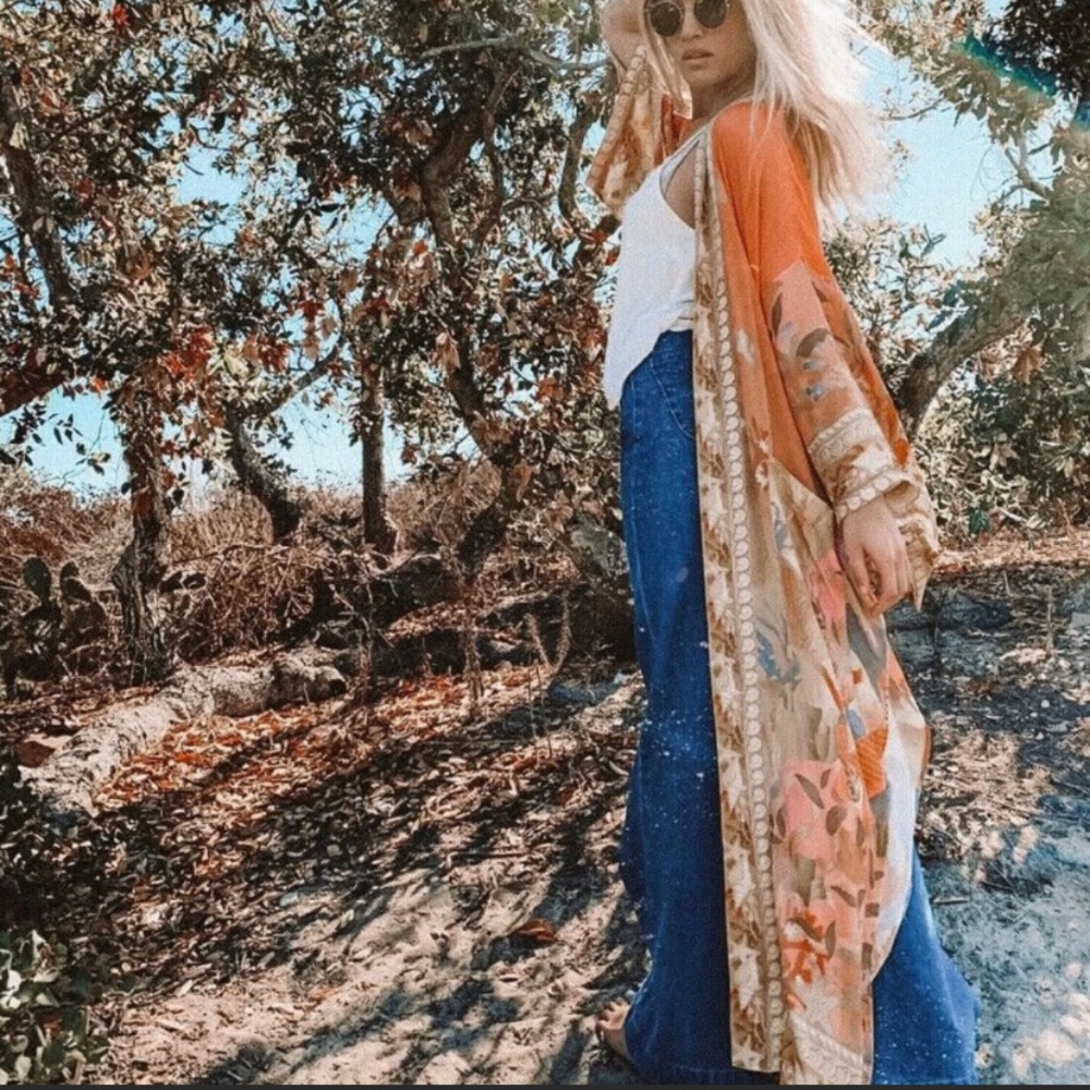 KIMONO MERMAID SEASHELL PRINT MULTI CORAL/PINK COLOR BEAUTIFUL FABRIC - Picture 3 of 7